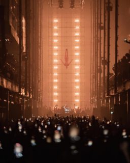 Afterlife × Printworks London 2022 

@afterlife_ofc produced by @encodetalent 

art director @plusyes | visual artist @michael__titze show design @noctestudio lightdesigner @pascalbach | production manager @christopher_lundie pictures @damiano_alessandri |
management @aurelittiti | media team @oscar29_ @klangmalerei.tv @eliabertolaso | lighting support and operating @kai.lights / @liveframedesign

Thanks to the local promoter & production team!

@taleofus @mrak_ofc @anyma_ofc @mathame_ @djannaofficial @kevindevriesmusic @mindagainst @agentsoftime @colyn_music @chrisavantgarde @cassian @massanomusic @ira8kays @anii__ofc @ubbahmusic

#liveframedesign #liveframe #printworks #london #afterlife #light #visual #design #operating #creating #moments #lightdesign #design #live #show